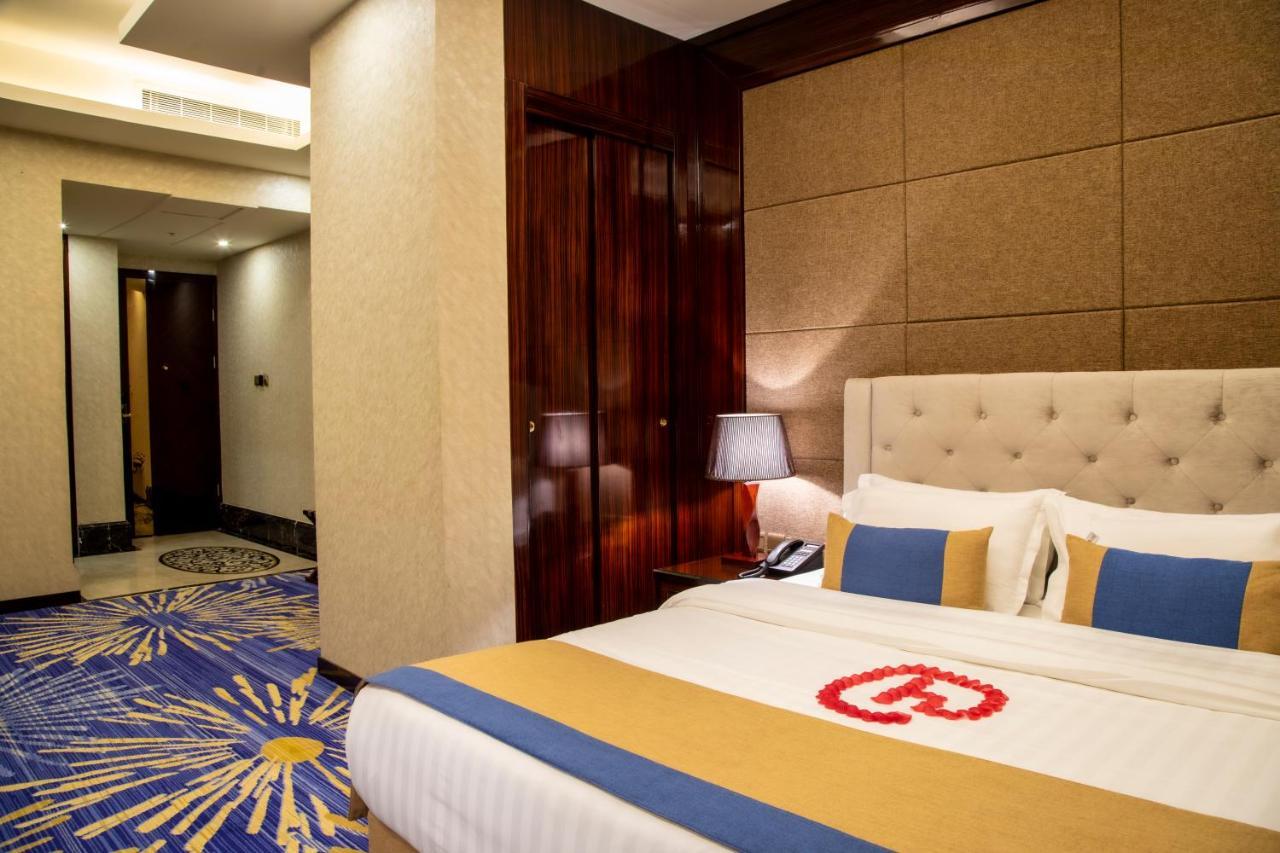 فندق هوليداي الخليج الرياض - Holiday Al Khaleej Hotel Eksteriør billede