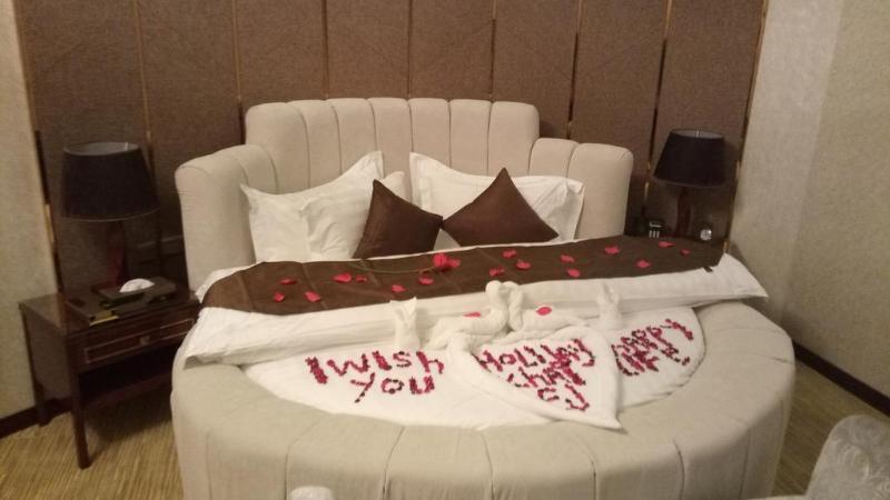فندق هوليداي الخليج الرياض - Holiday Al Khaleej Hotel Eksteriør billede